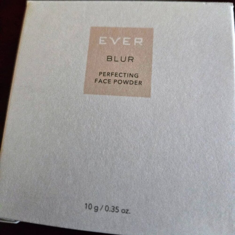 EVER Blur Perfecting Face Powder